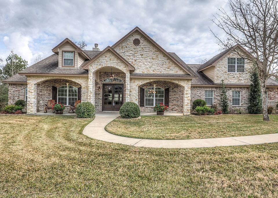 1st image of 8517 Majestic Oak Ct