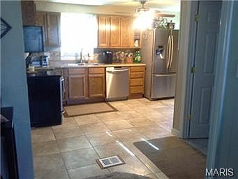 2nd image of 10526 Clarendon Ave
