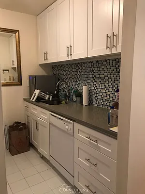 Rented by City Connections Realty | media 23