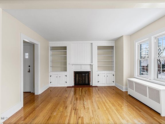 3rd image of 7 Westlane Road