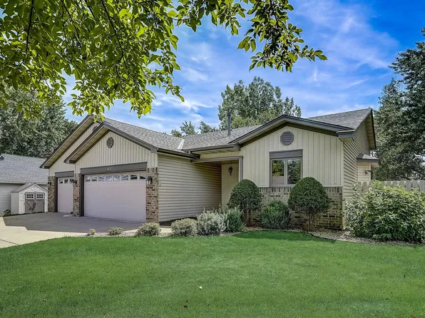 18777 Pennington Ave, Eden Prairie, MN 55346