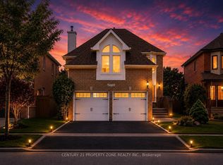5660 Bell Harbour Dr, Mississauga, ON L5M 5J3