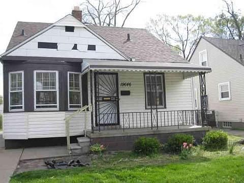 1st image of 19646 Marx St