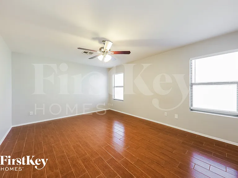 15797 W Caribbean Ln — Photo 10