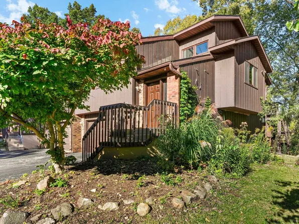 15 Hickory Dr, Madison, WI 53705