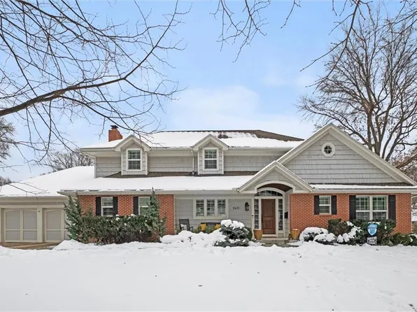 9401 Cherokee Pl, Leawood, KS 66206