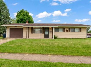 242 Fieldpoint Rd, Heath, OH 43056