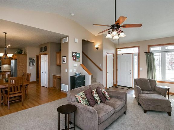 5th image of 505 Troon Ct