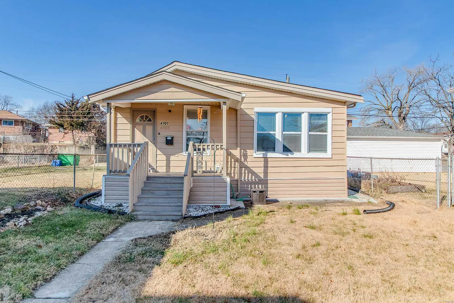 4707 Alexander St photo 1