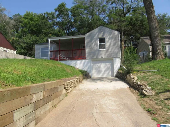 3316 Ernst St, Omaha, NE 68112