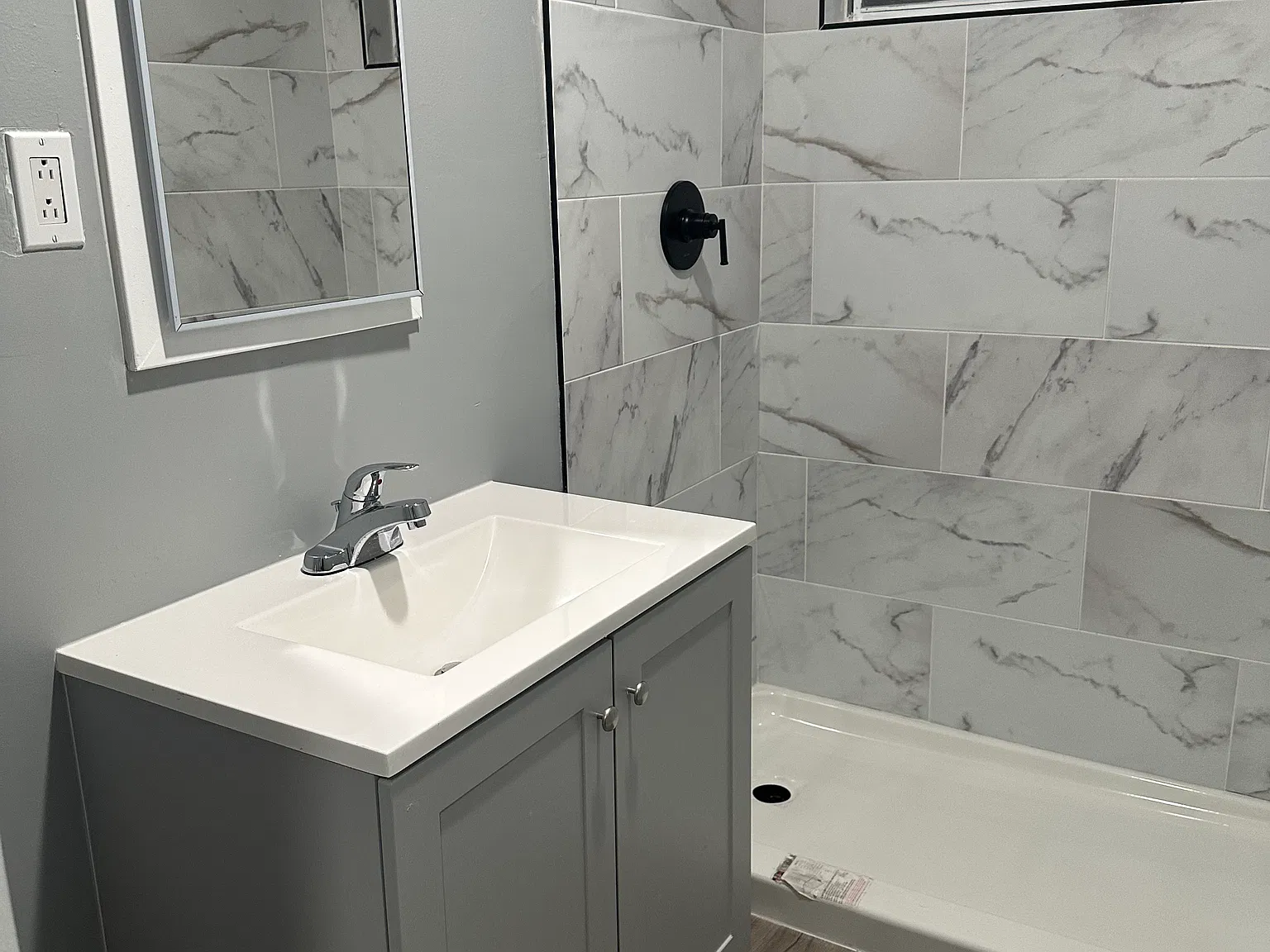 1 bed, $2,000 — Photo 2