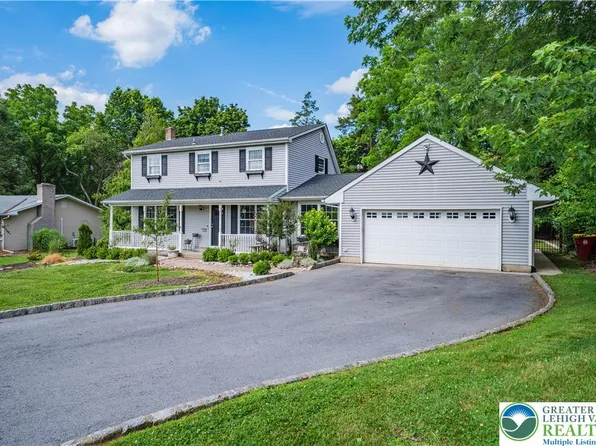 1801 Meadow Lane Dr, Easton, PA 18040