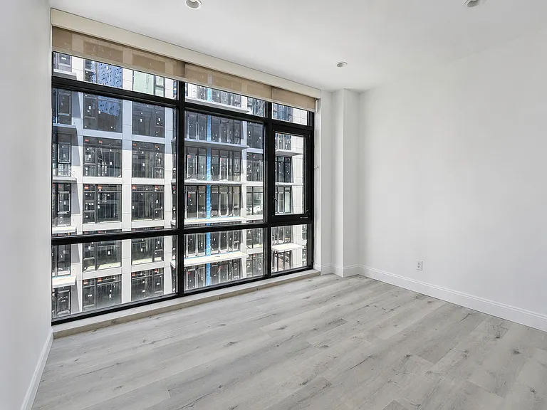 4243 27th St #6A — Photo 3