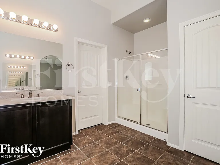 6137 River Belle St — Photo 9