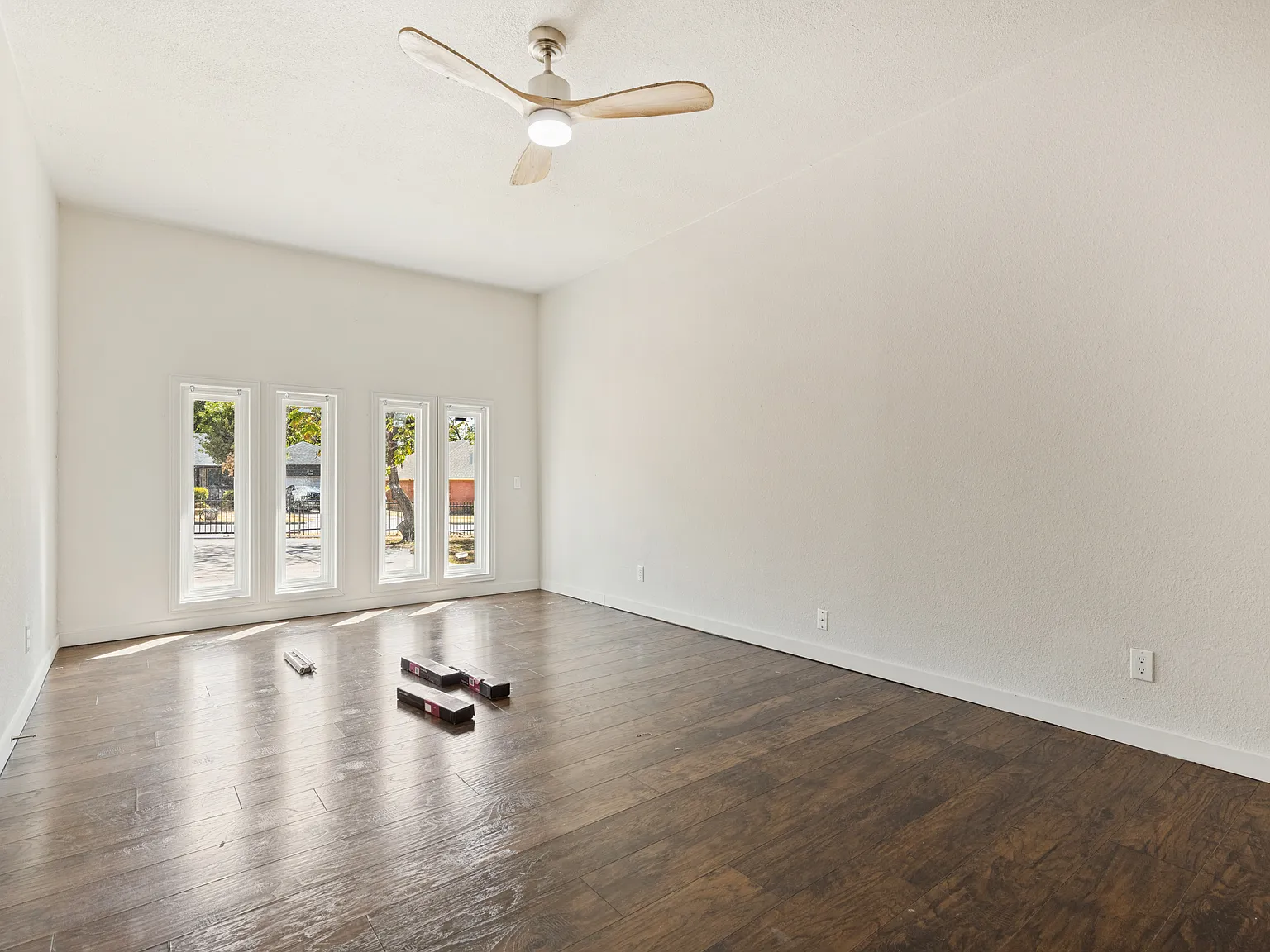 4 bed, 1448 sqft, $2,200 — Photo 4