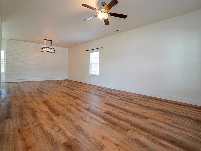 1655 N Azurite Pl — Photo 9