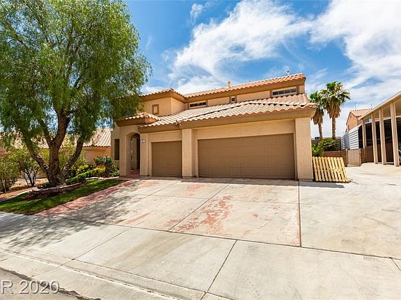 3rd image of 942 Saddle Horn Dr