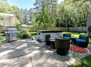 716 Ottawa Beach Rd, Holland, MI 49424