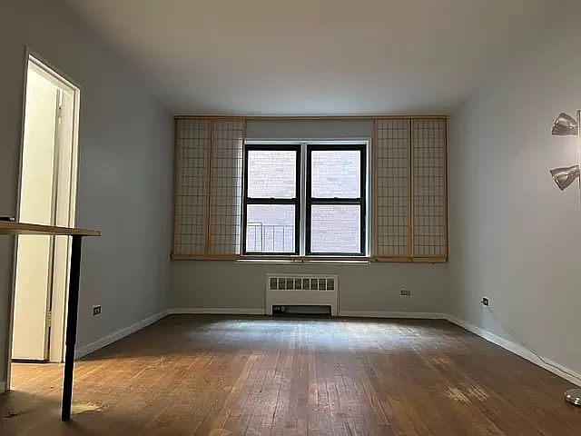 2nd image of 14336 Barclay Ave APT 3E