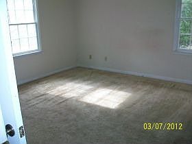 4th image of 4034 Huddersfield Dr