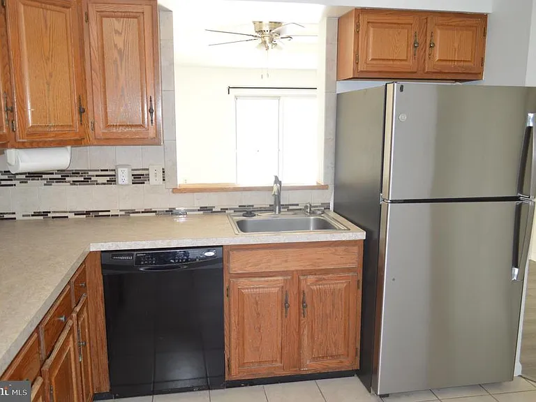 890 Gaming Sq — Photo 10