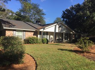 104 Colonial Pl, Hattiesburg, MS 39402