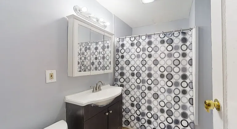 1322 Madison St #2 — Photo 10