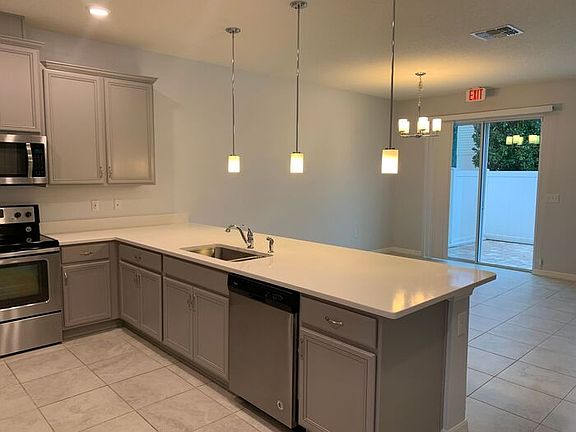 4th image of 5124 Crown Haven Dr