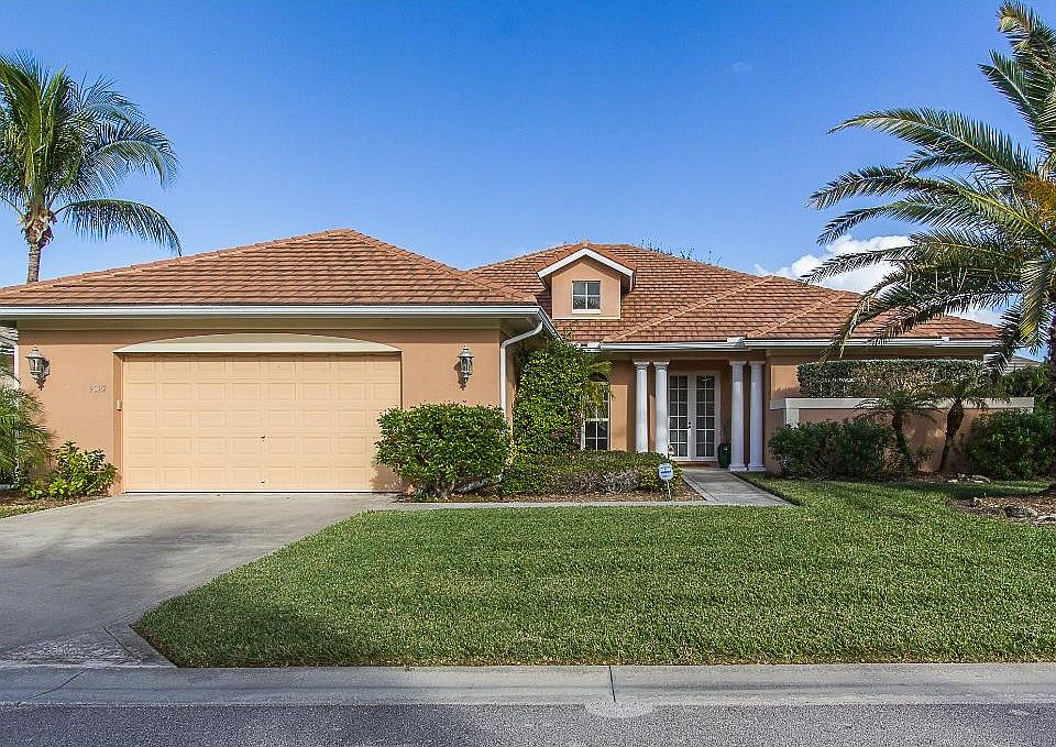 1st image of 9022 Castle Harbour Cir