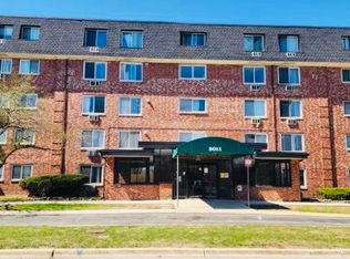 5011 Valley Ln APT 507, Streamwood, IL 60107