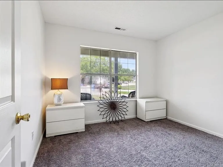 1246 Woods Way — Photo 10