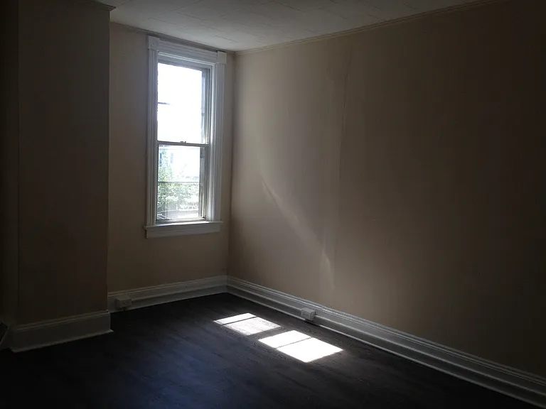 755 Beatty St — Photo 10