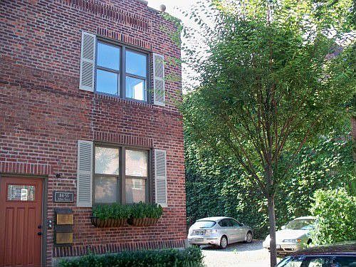 4th image of 8450 126th St