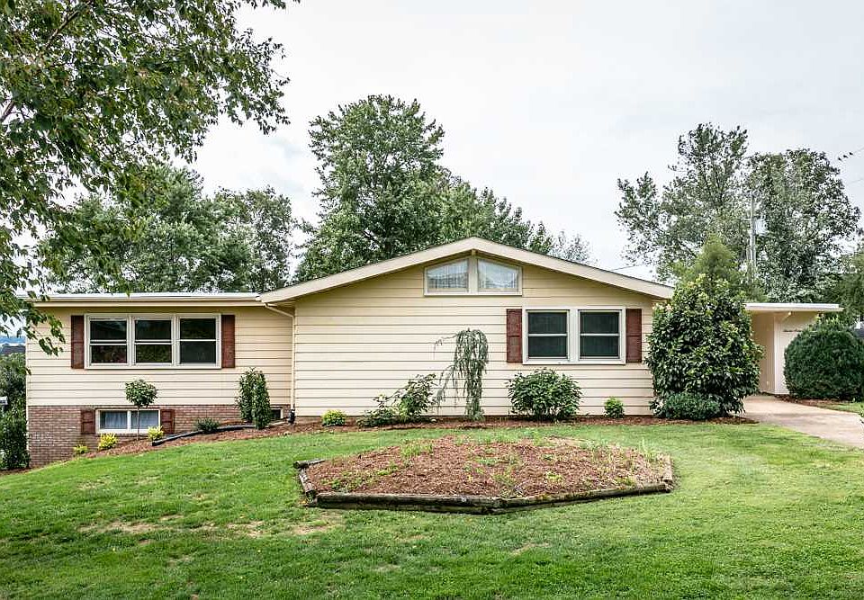 1st image of 765 Hillview Dr