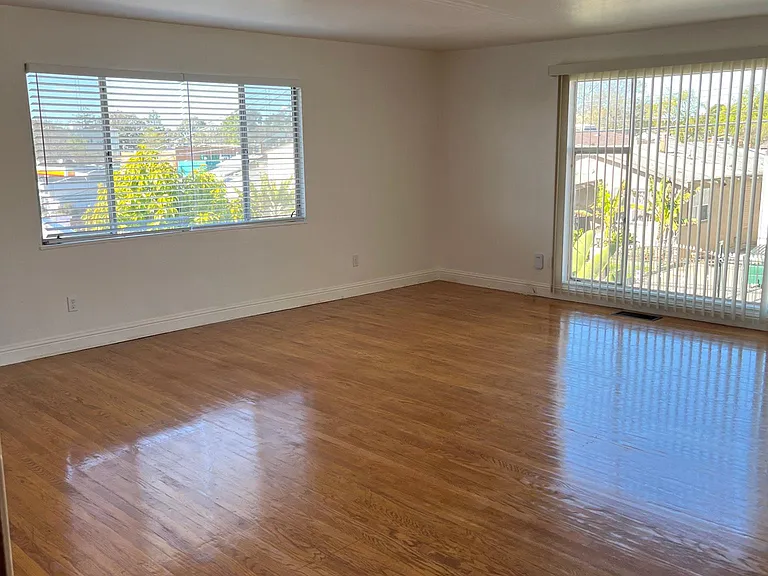 3660 Magee Ave #3 — Photo 2