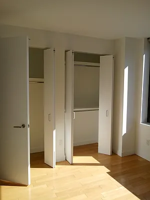 Rented by Tower 31 Leasing Office | media 17