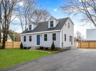8 Grant St, Plainville, MA 02762