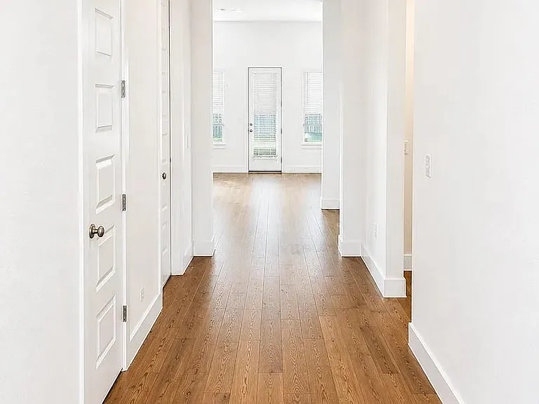 712 Pinnacle View Dr — Photo 5