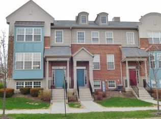 1651 Station Park Dr, Grayslake, IL 60030