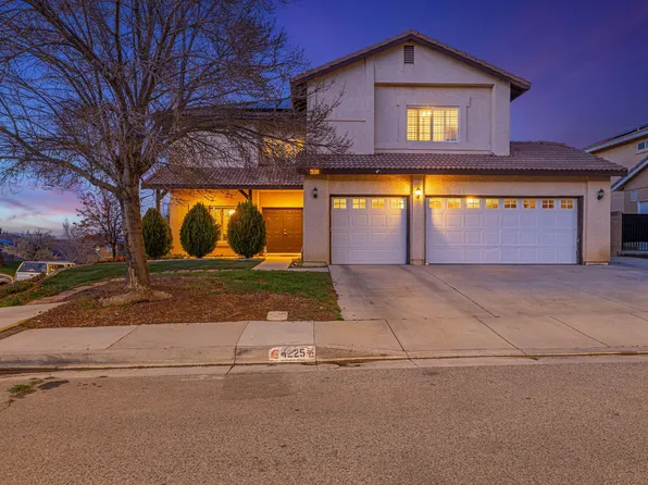 4225 Grandview Dr, Palmdale, CA 93551