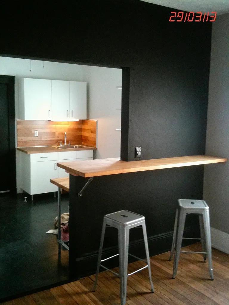 2157 W 11th St — Photo 2