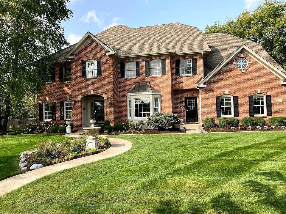 1st image of 210 Persimmon Dr