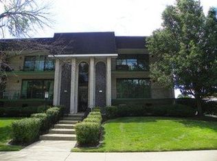 9120 S Pulaski Rd APT 1W, Oak Lawn, IL 60453