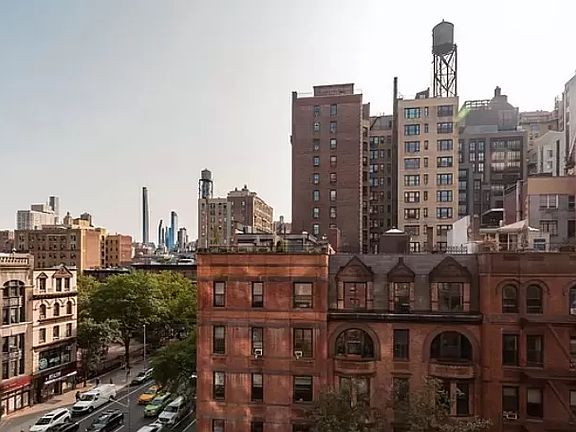 4th image of 200 W 79th St APT 7M