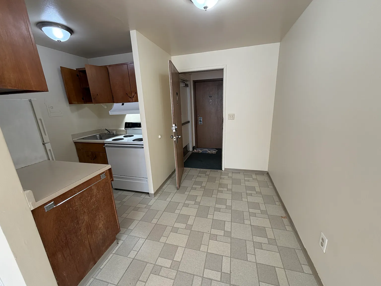 1 bed, 500 sqft, $1,325 — Photo 1