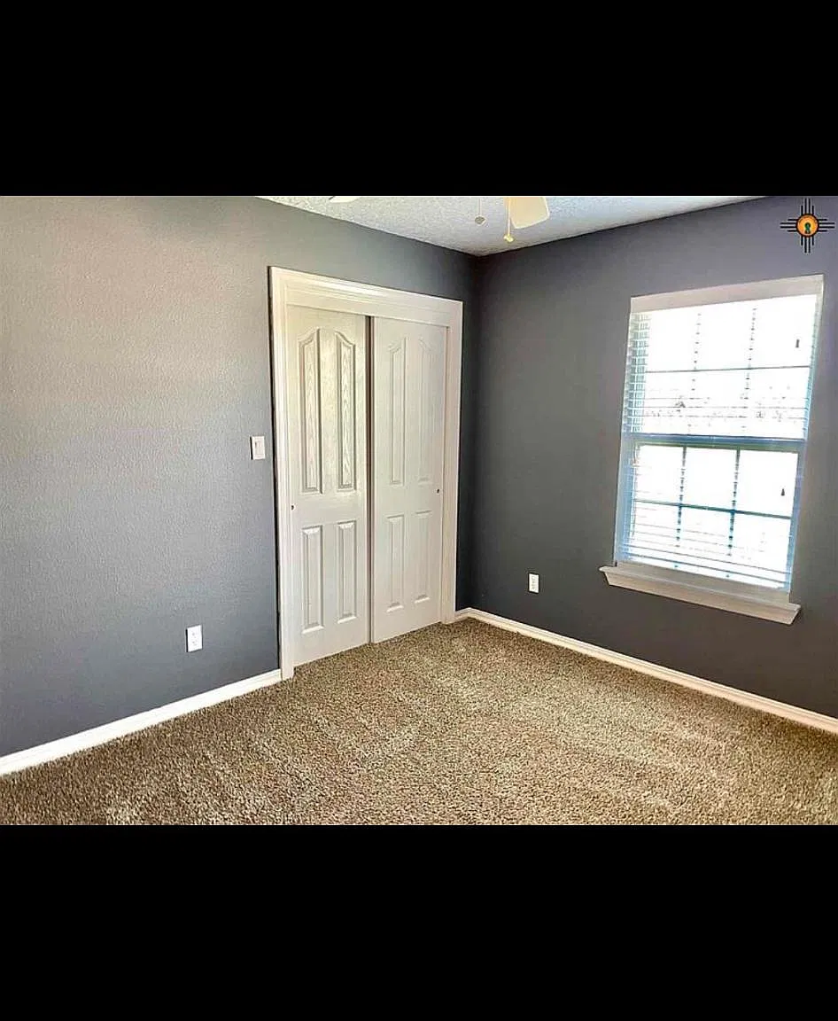 3 bed, 1600 sqft, $1,700 — Photo 3