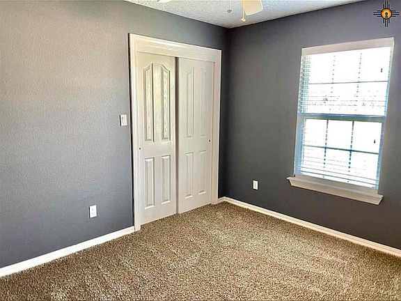 3rd image of 704 Starlite Dr