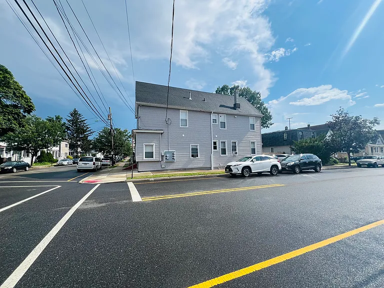 175 Cambridge Ave #2R — Photo 7
