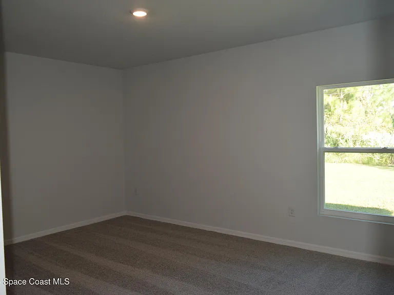 3094 San Filippo Dr SE — Photo 7