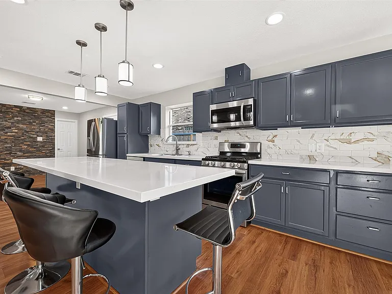 12930 Kimberley Ln — Photo 23
